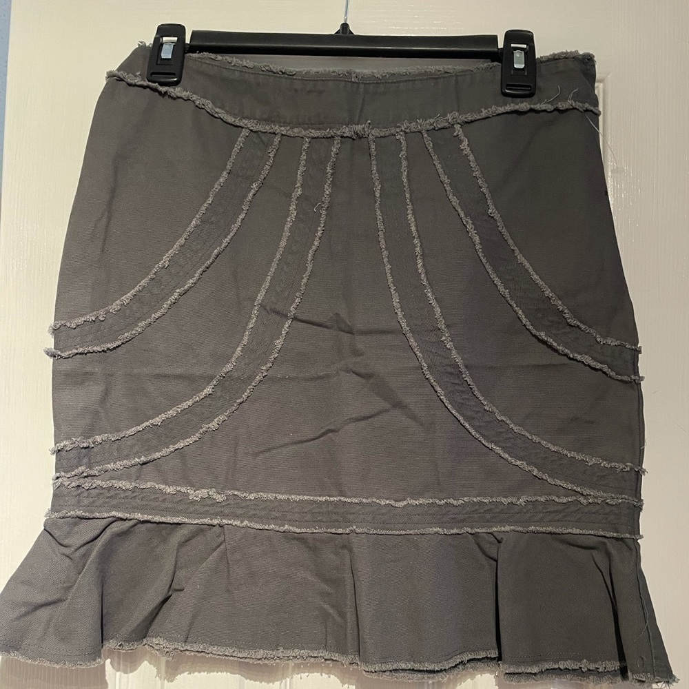 ⭐️ 3/$15 Exhilaration Target Gray Denim Mini skirt - Picture 3 of 8